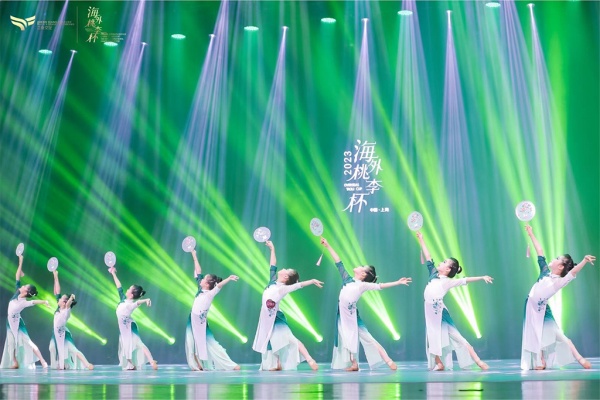 光彩鲜艳多色舞台灯光